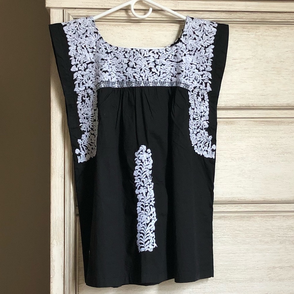 J. Marie Collections Black Top
